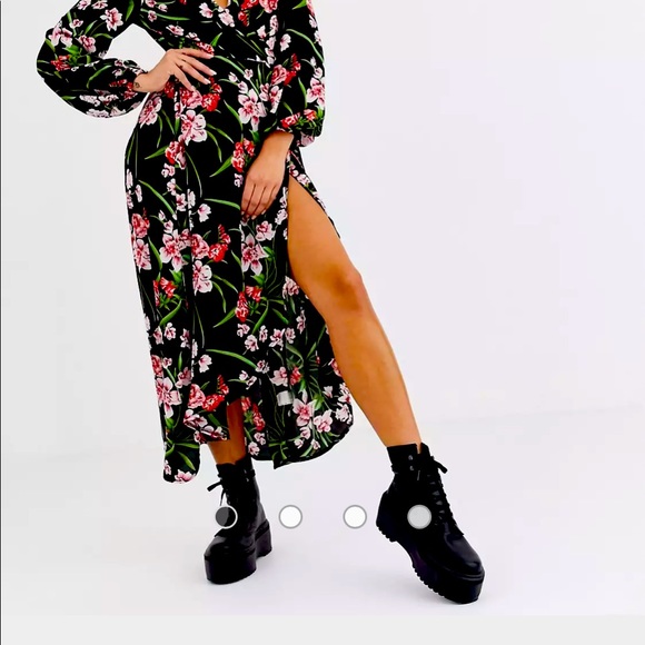 NWT ⭐️⭐️MISGUIDED⭐️⭐️ MULTI MIDI WRAP DRESS  SIZE 2 👗🛍💖💕 - Picture 3 of 10